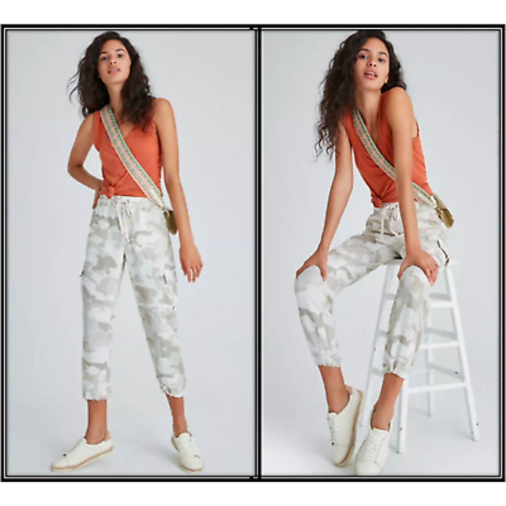 ANTHROPOLOGIE SANCTUARY CAREFREE TAN CAMO CARGO PANTS, STRETCH WAIST, LI…